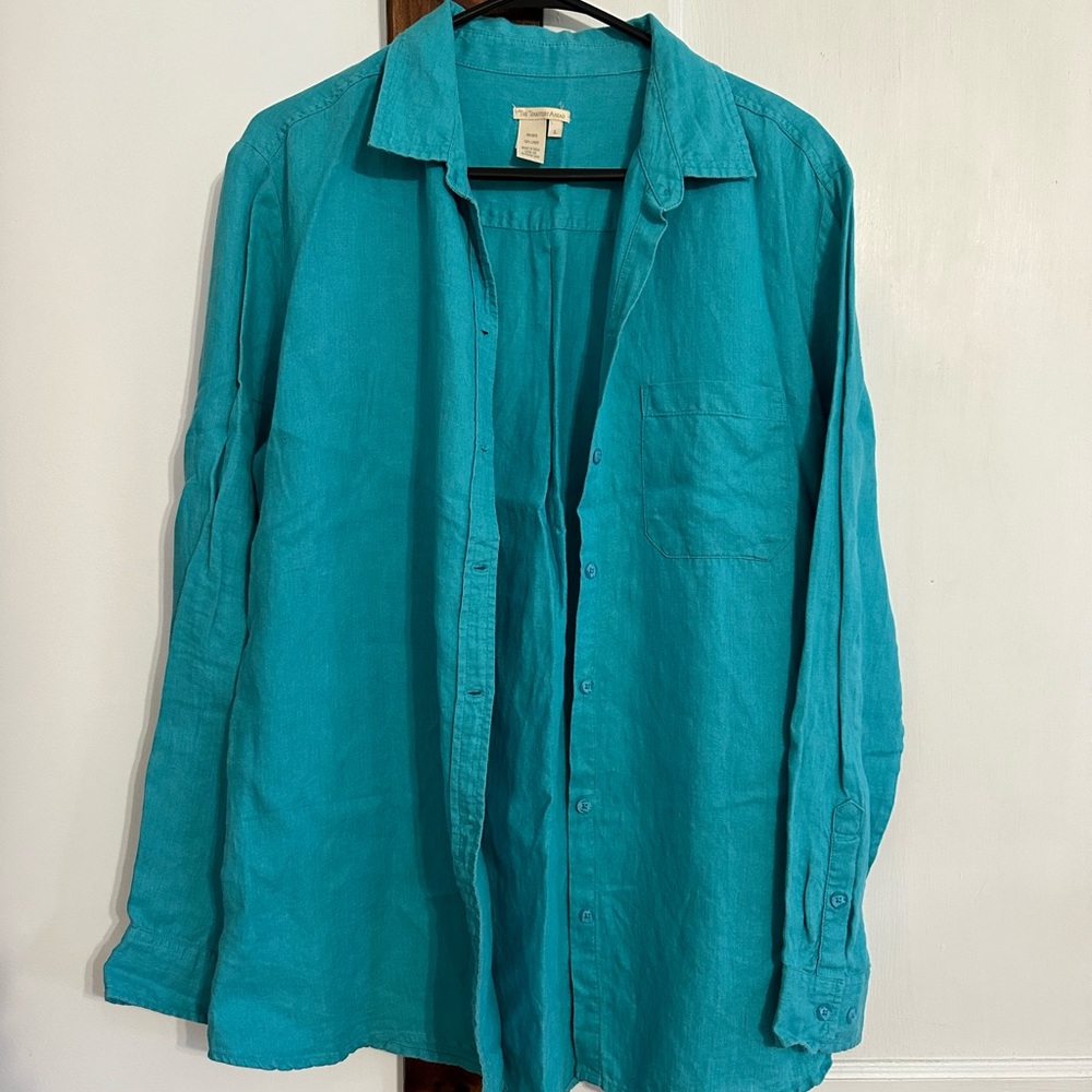 Territory Ahead Button Down